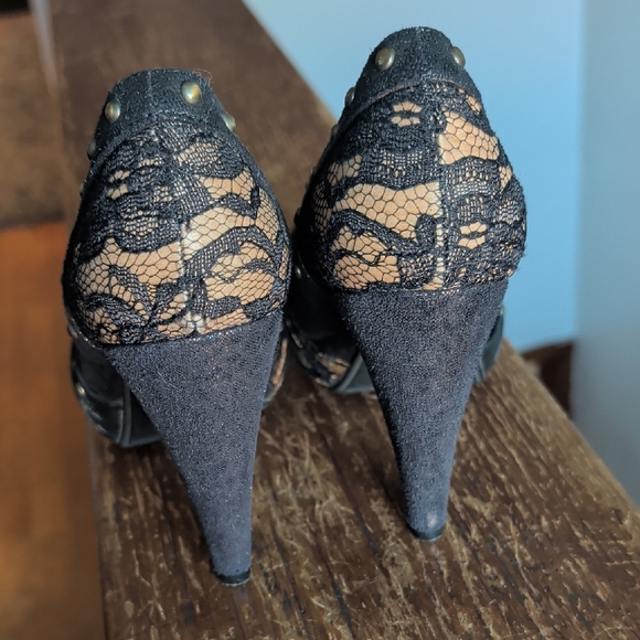 BKE Sole Black Lace Studded High Heels - Picture 2 of 7